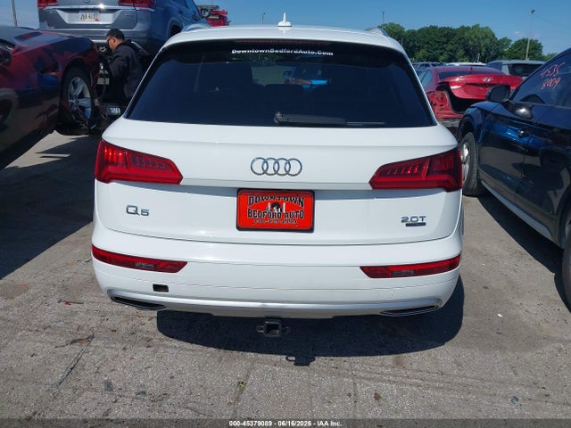 2018 Audi Q5 2.0t Premium/2.0t Tech Premium მანქანა იყიდება აუქციონზე, vin: WA1ANAFY1J2153589, აუქციონის ნომერი: 45379089