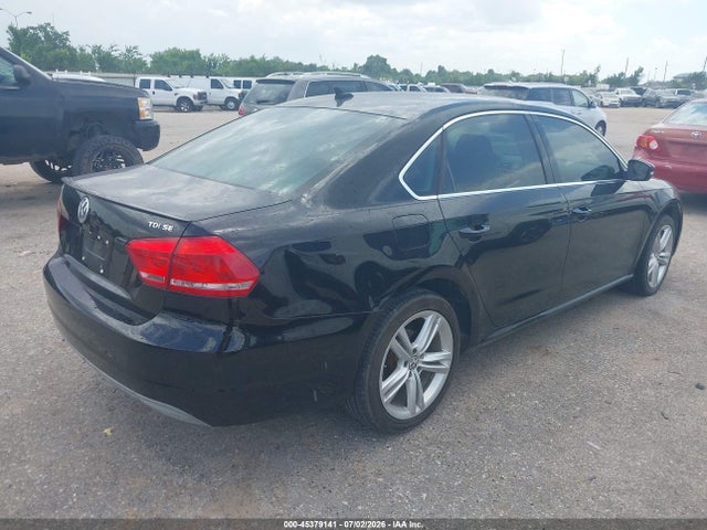 2014 Volkswagen Passat 2.0l Tdi Se მანქანა იყიდება აუქციონზე, vin: 1VWBN7A31EC077362, აუქციონის ნომერი: 45379141