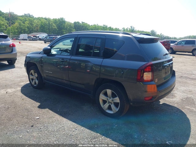 45379154 :رقم المزاد ، 1C4NJCBA9GD665430 vin ، 2016 Jeep Compass Sport مزاد بيع