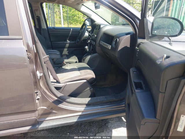 45379154 :رقم المزاد ، 1C4NJCBA9GD665430 vin ، 2016 Jeep Compass Sport مزاد بيع