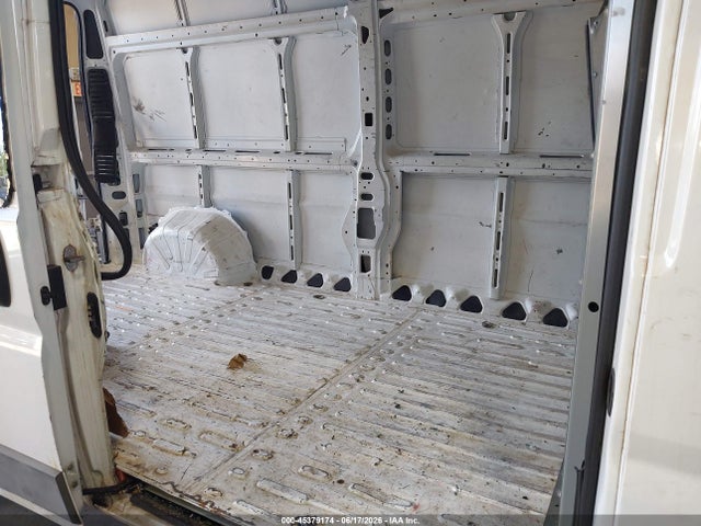 45379174 :رقم المزاد ، 3C6TRVDG4GE133246 vin ، 2016 Ram Promaster 2500 High Roof مزاد بيع