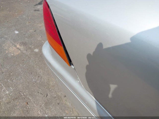 Aukcja sprzedaży 1998 Acura Rl 3.5, vin: JH4KA9651WC002004, numer aukcji: 45379184