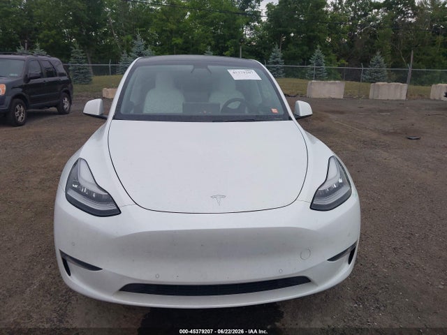 Продажа на аукционе авто 2021 Tesla Model Y Long Range Dual Motor All-wheel Drive, vin: 5YJYGDEE1MF085125, номер лота: 45379207