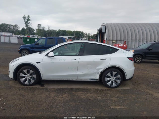 Продажа на аукционе авто 2021 Tesla Model Y Long Range Dual Motor All-wheel Drive, vin: 5YJYGDEE1MF085125, номер лота: 45379207