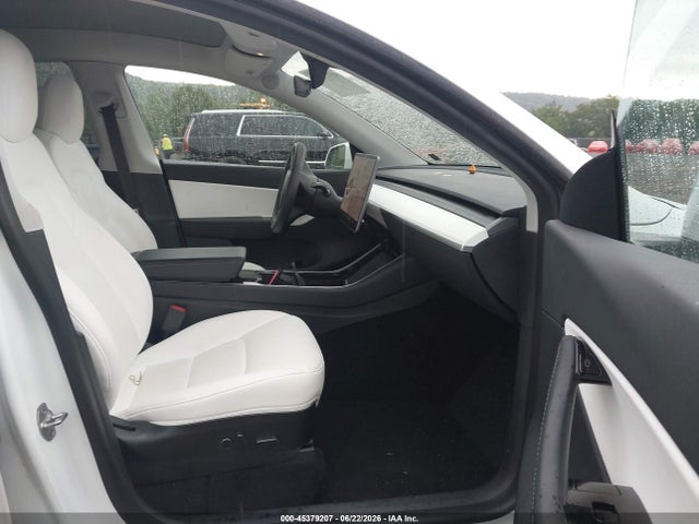 Продажа на аукционе авто 2021 Tesla Model Y Long Range Dual Motor All-wheel Drive, vin: 5YJYGDEE1MF085125, номер лота: 45379207