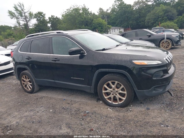 45379254 :رقم المزاد ، 1C4PJLCB7JD531281 vin ، 2018 Jeep Cherokee Latitude Fwd مزاد بيع