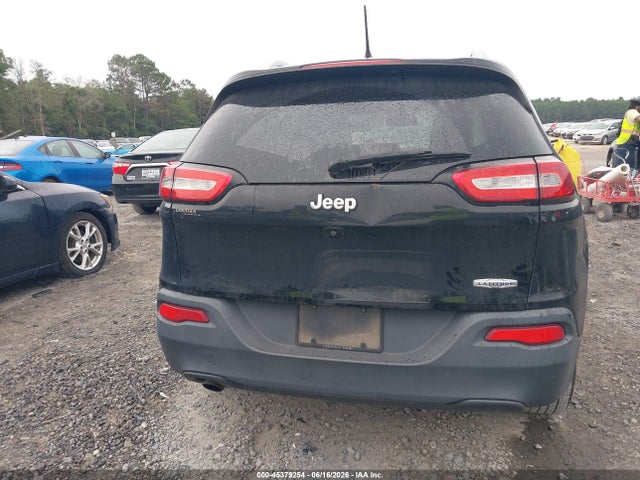 45379254 :رقم المزاد ، 1C4PJLCB7JD531281 vin ، 2018 Jeep Cherokee Latitude Fwd مزاد بيع