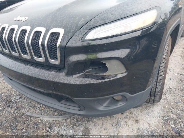 45379254 :رقم المزاد ، 1C4PJLCB7JD531281 vin ، 2018 Jeep Cherokee Latitude Fwd مزاد بيع
