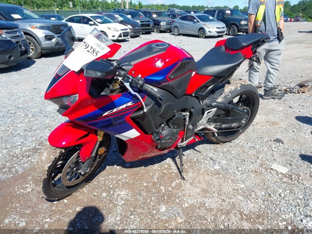 Honda CBR1000 RR 2023 JH2SC7712PK600371 Image 2