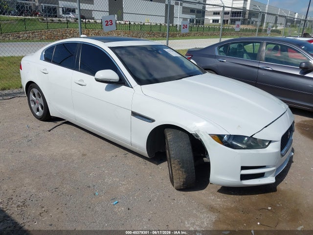 2017 Jaguar Xe 25t მანქანა იყიდება აუქციონზე, vin: SAJAR4BG7HA965201, აუქციონის ნომერი: 45379301