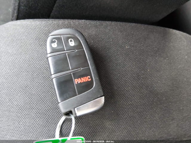 45379305 :رقم المزاد ، ZACNJABB2KPK59204 vin ، 2019 Jeep Renegade Latitude Fwd مزاد بيع