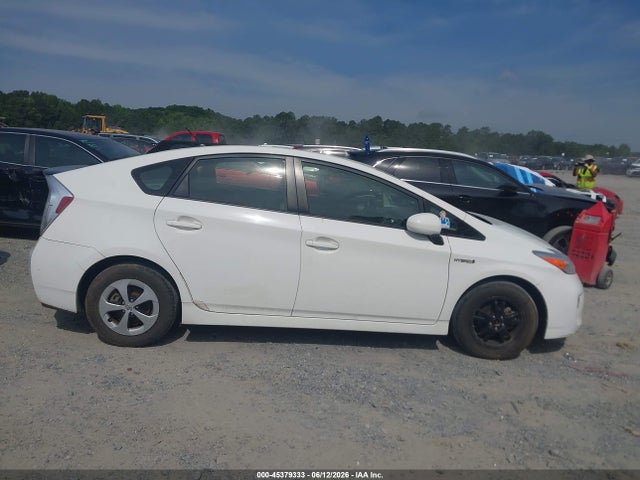 2015 Toyota Prius Two მანქანა იყიდება აუქციონზე, vin: JTDKN3DU4F1952513, აუქციონის ნომერი: 45379333