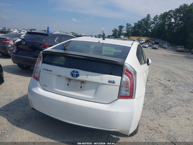 2015 Toyota Prius Two მანქანა იყიდება აუქციონზე, vin: JTDKN3DU4F1952513, აუქციონის ნომერი: 45379333