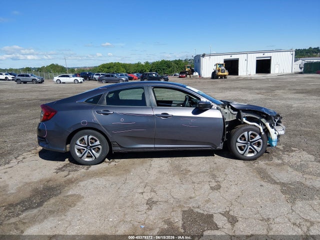 45379372 :رقم المزاد ، 19XFC2F52HE220498 vin ، 2017 Honda Civic Lx مزاد بيع