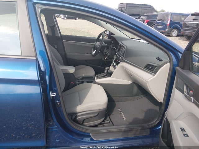 2020 Hyundai Elantra Se მანქანა იყიდება აუქციონზე, vin: 5NPD74LFXLH616820, აუქციონის ნომერი: 45379435