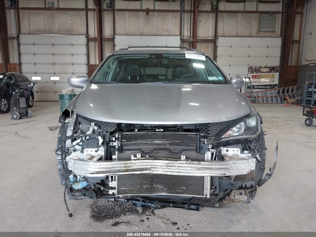 45379460 :رقم المزاد ، 2C4RC1BG4JR306785 vin ، 2018 Chrysler Pacifica Touring L مزاد بيع