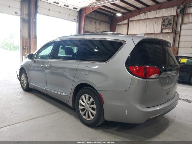 45379460 :رقم المزاد ، 2C4RC1BG4JR306785 vin ، 2018 Chrysler Pacifica Touring L مزاد بيع