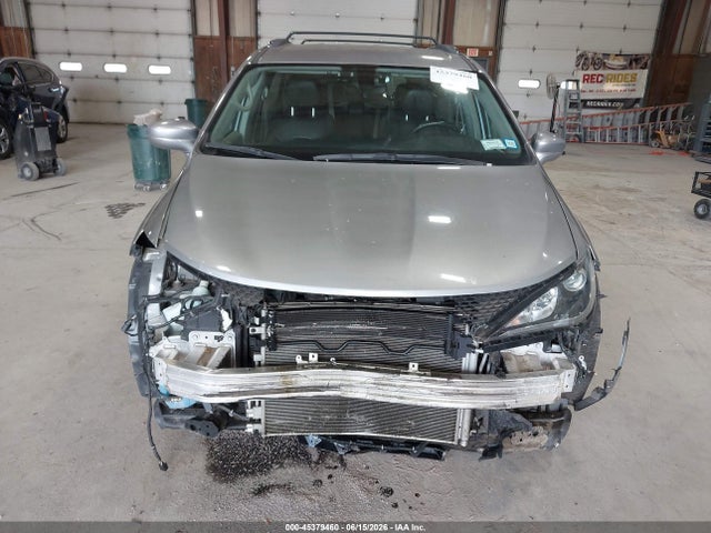 45379460 :رقم المزاد ، 2C4RC1BG4JR306785 vin ، 2018 Chrysler Pacifica Touring L مزاد بيع