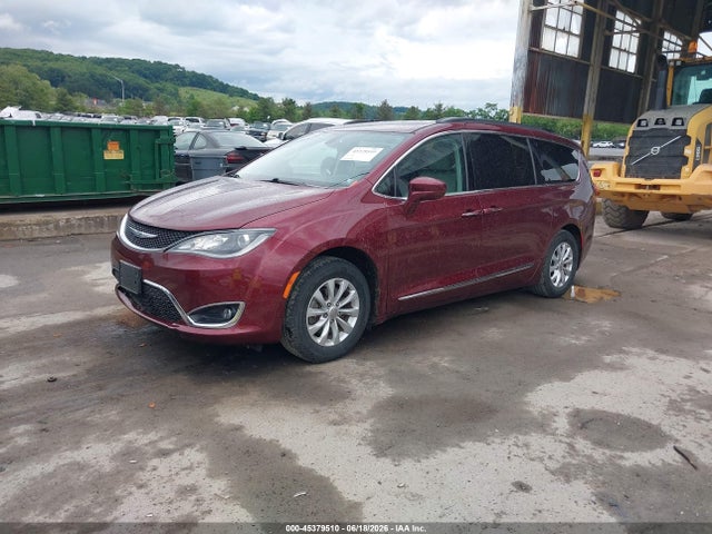 2017 Chrysler Pacifica Touring-l მანქანა იყიდება აუქციონზე, vin: 2C4RC1BG4HR733832, აუქციონის ნომერი: 45379510