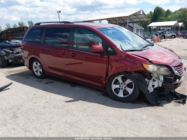 Auction sale of the 2015 Toyota Sienna Le 8 Passenger, vin: 5TDKK3DC4FS661240, lot number: 45379538