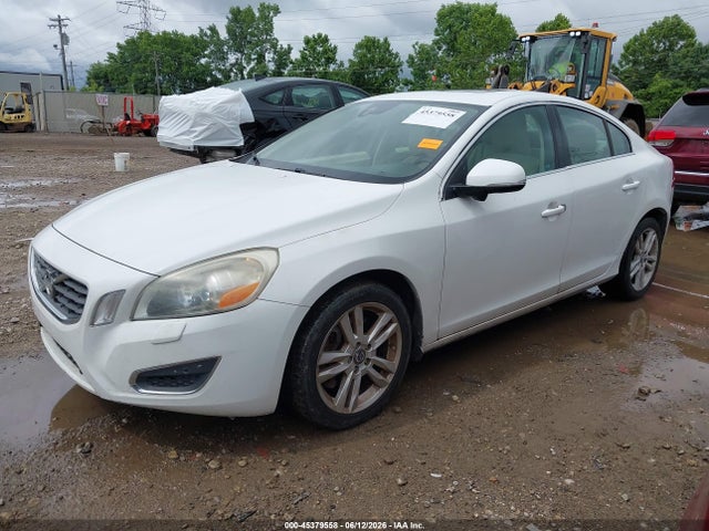 45379558 :رقم المزاد ، YV1612FS8D1216314 vin ، 2013 Volvo S60 T5 مزاد بيع
