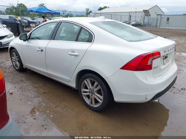 45379558 :رقم المزاد ، YV1612FS8D1216314 vin ، 2013 Volvo S60 T5 مزاد بيع