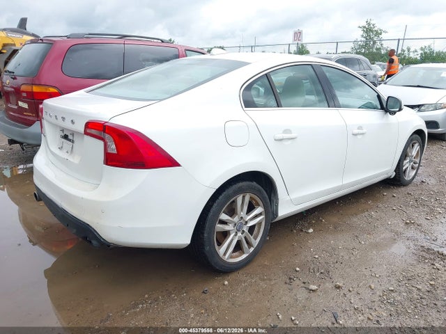 45379558 :رقم المزاد ، YV1612FS8D1216314 vin ، 2013 Volvo S60 T5 مزاد بيع