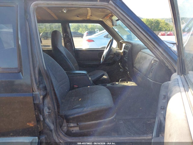Продажа на аукционе авто 1999 Jeep Cherokee Classic/sport, vin: 1J4FF68S0XL586459, номер лота: 45379652
