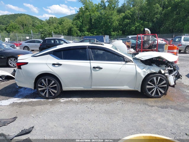 45379666 :رقم المزاد ، 1N4BL4CW2LC272159 vin ، 2020 Nissan Altima Sr Intelligent Awd مزاد بيع