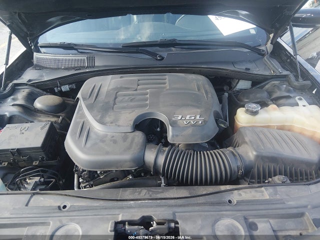 45379679 :رقم المزاد ، 2C3CCABGXMH545648 vin ، 2021 Chrysler 300 300s مزاد بيع