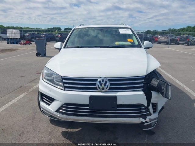 WVGEF9BPXFD005142 Volkswagen Touareg V6 Lux