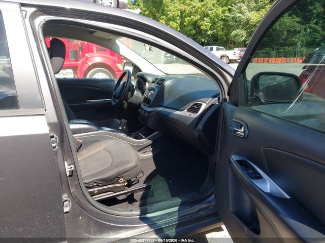 2015 Dodge Journey Sxt მანქანა იყიდება აუქციონზე, vin: 3C4PDCBBXFT532483, აუქციონის ნომერი: 45379727