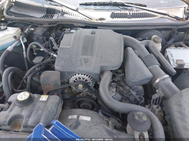 45379752 :رقم المزاد ، 1LNHM82W45Y638408 vin ، 2005 Lincoln Town Car Signature Limited مزاد بيع