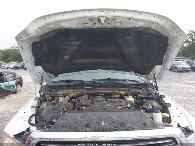 45379789 :رقم المزاد ، 3C63RRJL8JG159370 vin ، 2018 Ram 3500 Laramie  4x4 8' Box مزاد بيع