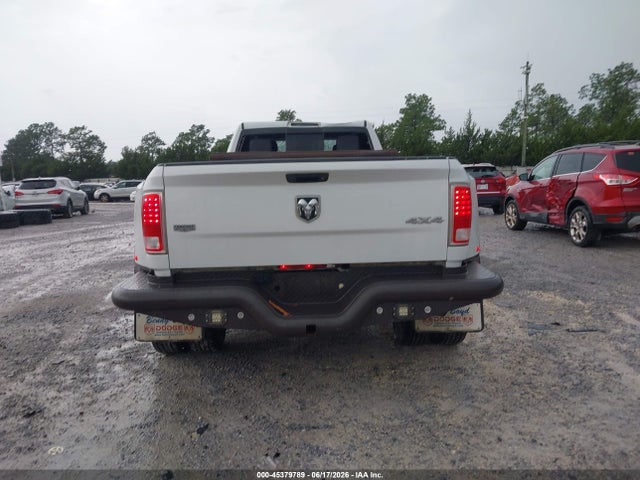 45379789 :رقم المزاد ، 3C63RRJL8JG159370 vin ، 2018 Ram 3500 Laramie  4x4 8' Box مزاد بيع