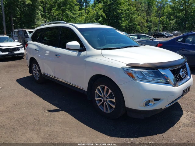 Продажа на аукционе авто 2015 Nissan Pathfinder Sl, vin: 5N1AR2MN6FC608331, номер лота: 45379799