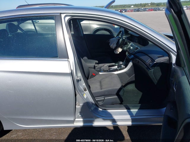 Aukcja sprzedaży 2015 Honda Accord Lx, vin: 1HGCR2F31FA203208, numer aukcji: 45379850