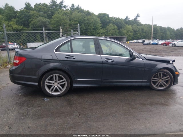 45380016 :رقم المزاد ، WDDGF8AB6DR252306 vin ، 2013 Mercedes-benz C 300 Sport 4matic مزاد بيع
