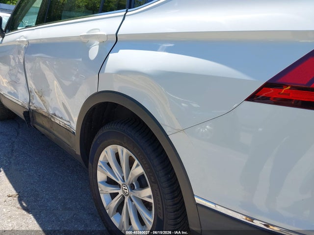 Aukcja sprzedaży 2018 Volkswagen Tiguan 2.0t Se/2.0t Sel, vin: 3VV2B7AXXJM173502, numer aukcji: 45380027