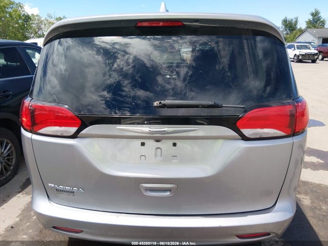 45380118 :رقم المزاد ، 2C4RC1DG0HR507994 vin ، 2017 Chrysler Pacifica Touring مزاد بيع