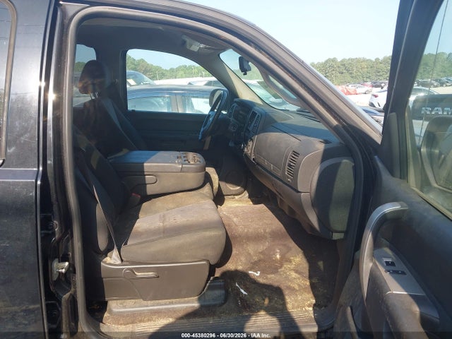 Продаж на аукціоні авто 2011 Chevrolet Silverado 1500 Lt, vin: 3GCPKSE30BG122668, номер лоту: 45380296