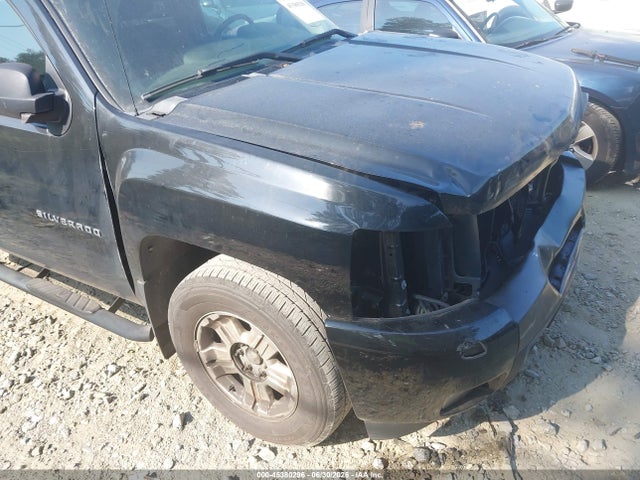 Продаж на аукціоні авто 2011 Chevrolet Silverado 1500 Lt, vin: 3GCPKSE30BG122668, номер лоту: 45380296