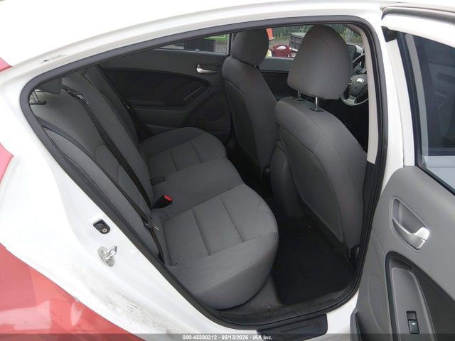 KIA FORTE LX 2018 3KPFK4A71JE240724 Image 8
