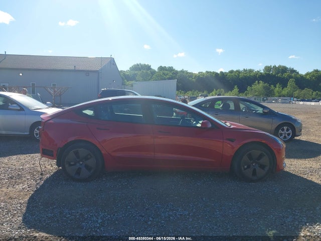 Auction sale of the 2022 Tesla Model 3 Rear-wheel Drive, vin: 5YJ3E1EAXNF371813, lot number: 45380344