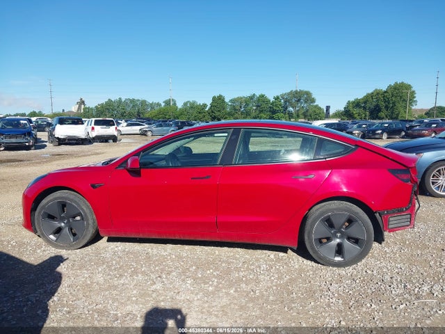 Auction sale of the 2022 Tesla Model 3 Rear-wheel Drive, vin: 5YJ3E1EAXNF371813, lot number: 45380344