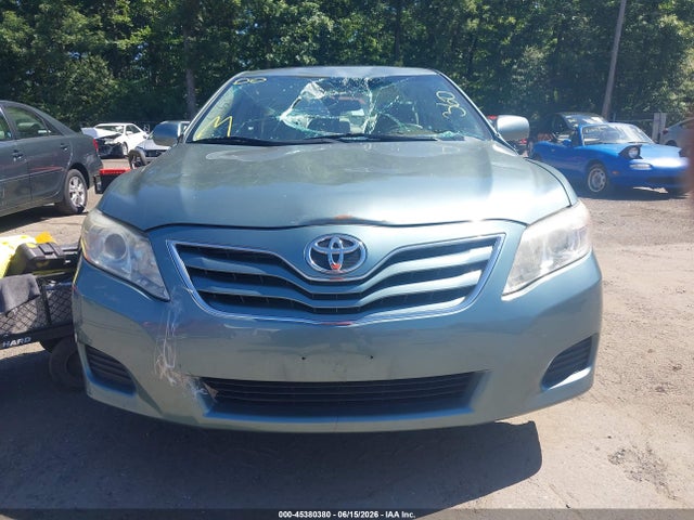 45380380 :رقم المزاد ، 4T1BF3EK9BU595960 vin ، 2011 Toyota Camry Le مزاد بيع