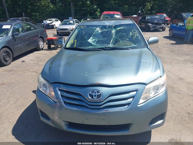 45380380 :رقم المزاد ، 4T1BF3EK9BU595960 vin ، 2011 Toyota Camry Le مزاد بيع