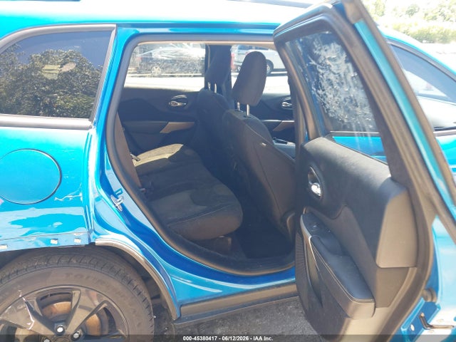 Продаж на аукціоні авто 2018 Jeep Cherokee Latitude Fwd, vin: 1C4PJLCB0JD595646, номер лоту: 45380417
