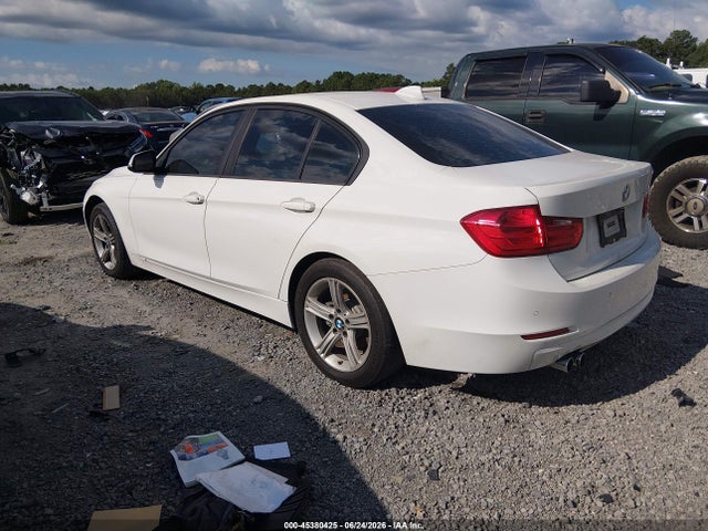 45380425 :رقم المزاد ، WBA3A5C51FF610877 vin ، 2015 Bmw 328i مزاد بيع