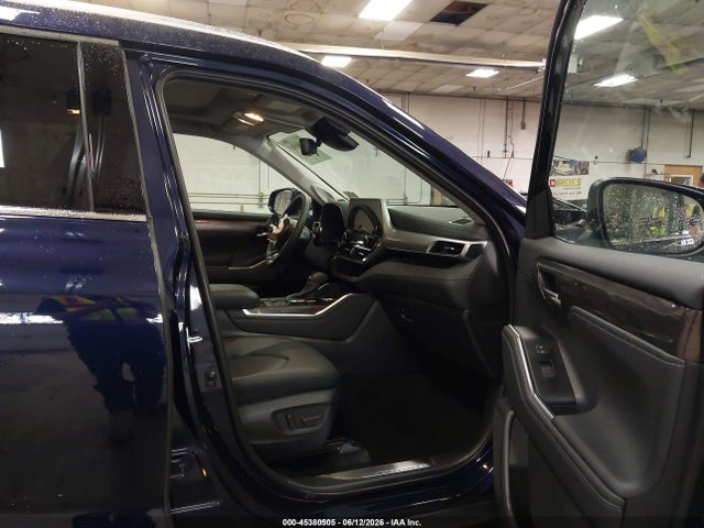Auction sale of the 2026 Toyota Highlander Hybrid Platinum, vin: 5TDEBRCH9TS691990, lot number: 45380505